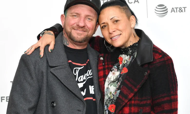 bradley nowell wife troy dendekker